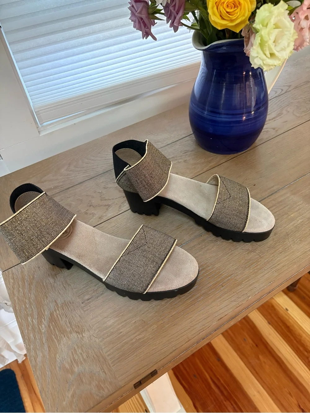 Charleston Shoe Company NWOB 7